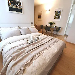 Apartament Corso Vercelli Mediolan